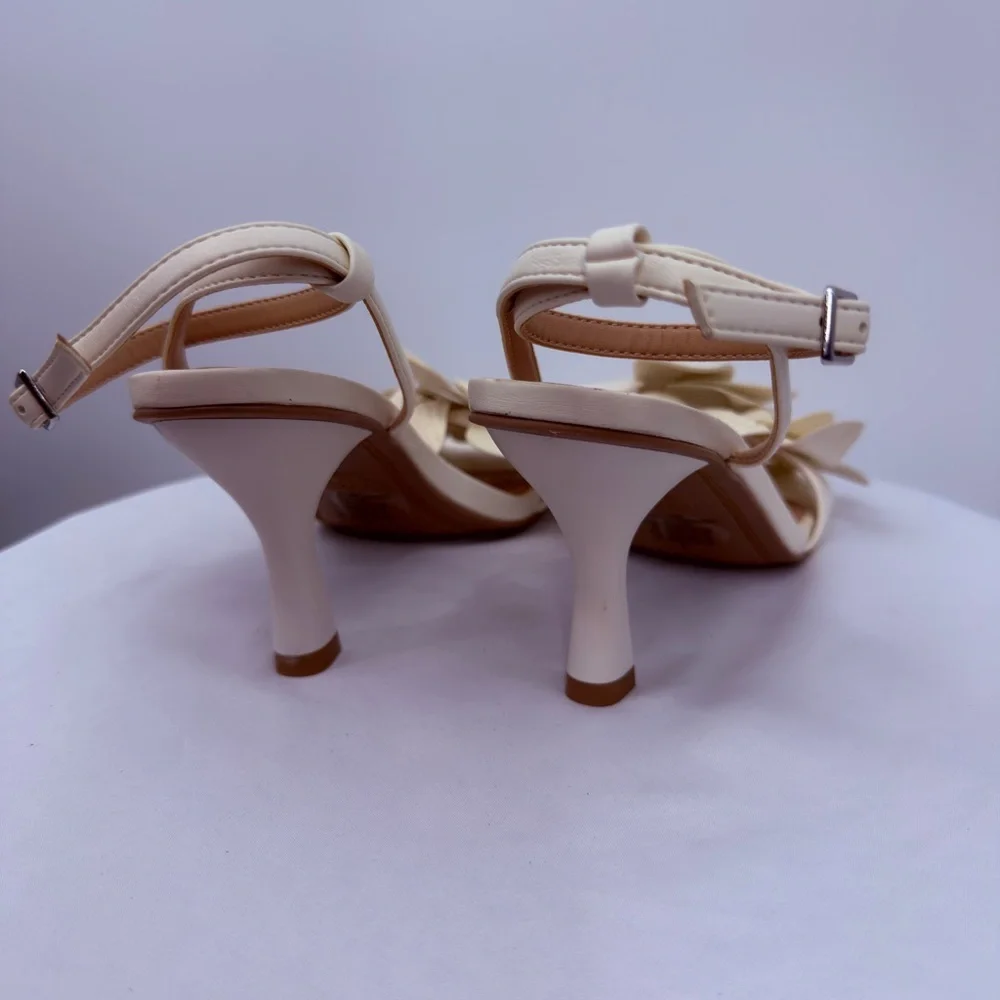A New Day Ivory Floral Heels Size 6 Ankle Strap Dress Sandals - Picture 4 of 7
